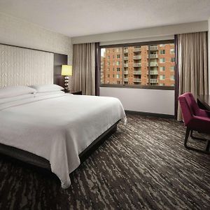 Executive Two Room Corner King Room